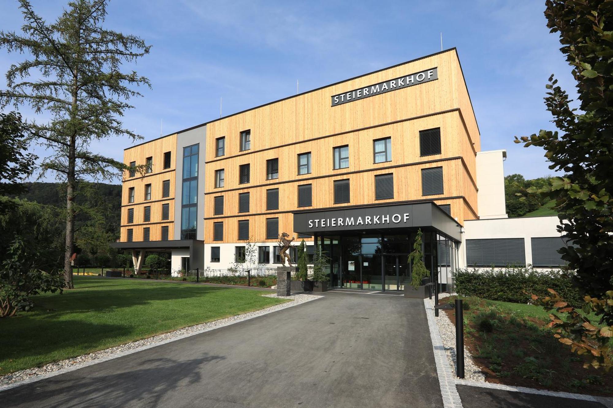 Hotel Steiermarkhof Graz - Aus Holz Gebaut, Von Huegeln Gekuesst Eksteriør billede
