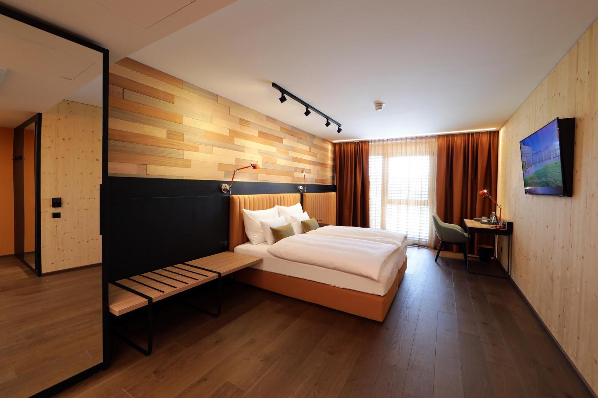 Hotel Steiermarkhof Graz - Aus Holz Gebaut, Von Huegeln Gekuesst Eksteriør billede