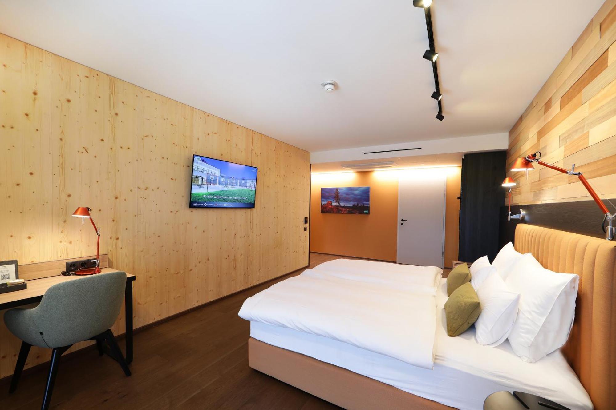 Hotel Steiermarkhof Graz - Aus Holz Gebaut, Von Huegeln Gekuesst Eksteriør billede